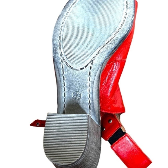 Miz Mooz Saga Red Leather Ankle Strap-Front Zip Heels - Picture 7 of 9